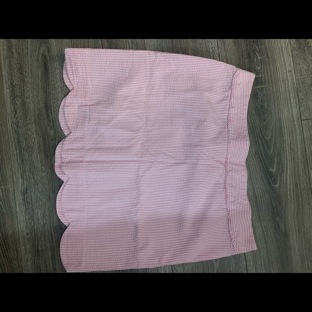 Vineyard vines seer sucker skirt